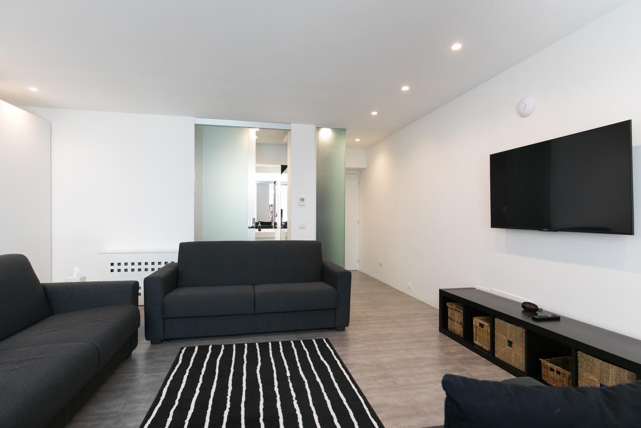 Niclas Luxury * Roma